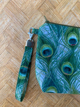 Load image into Gallery viewer, Peacock Mai Tai Clutch
