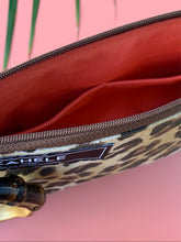 Load image into Gallery viewer, Leopard Mai Tai Clutch Bamboo Handle
